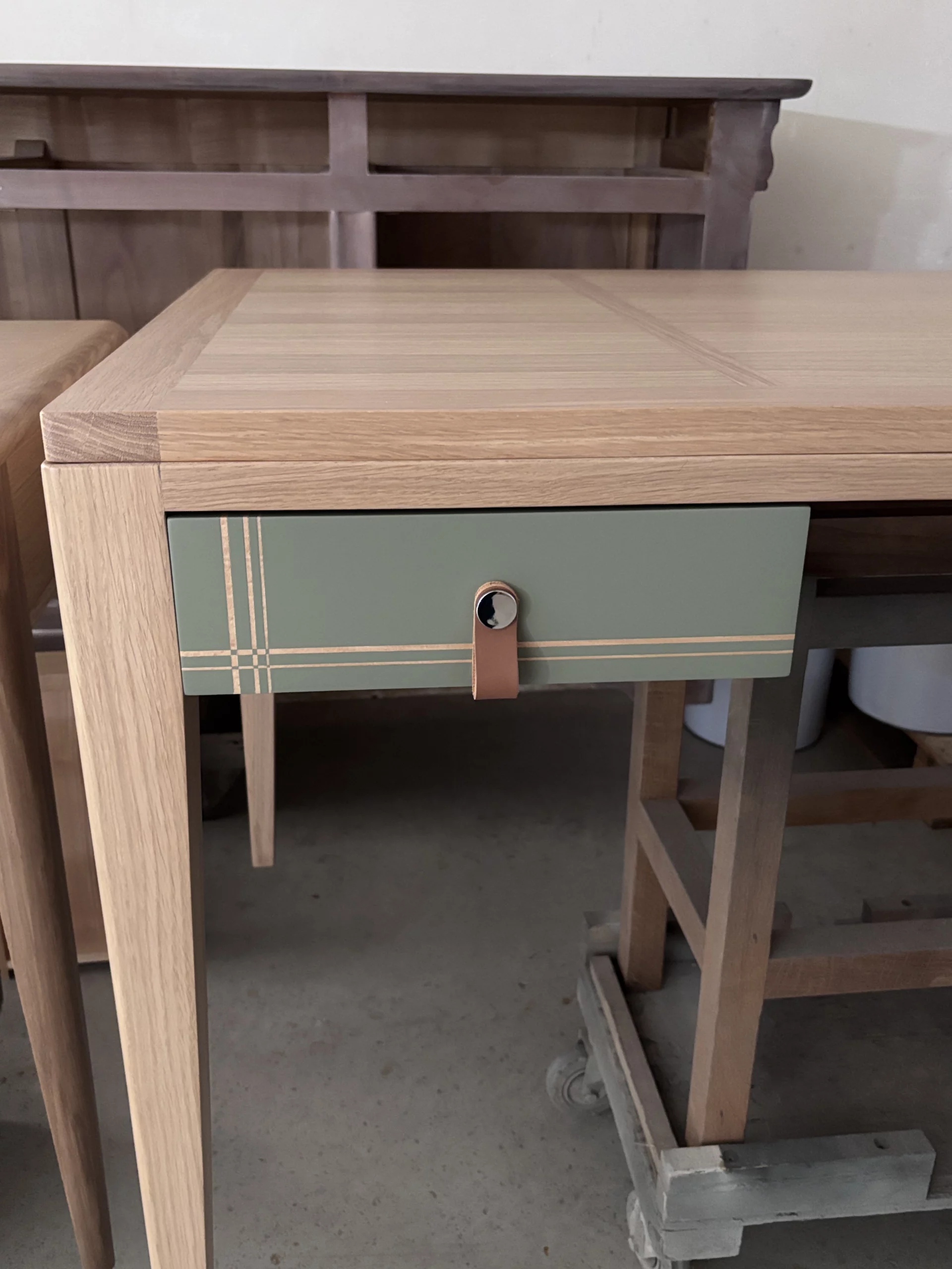 Bureau Ellipse 140 x 70 – Image 9