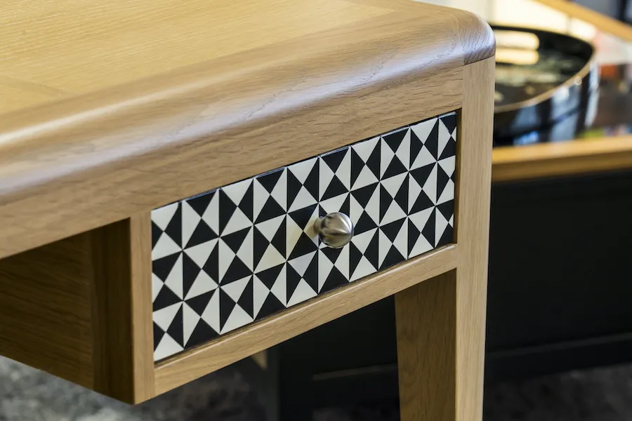 Bureau Louisiane noir et blanc – Image 6