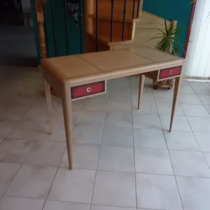 Bureau Louisiane rouge sang