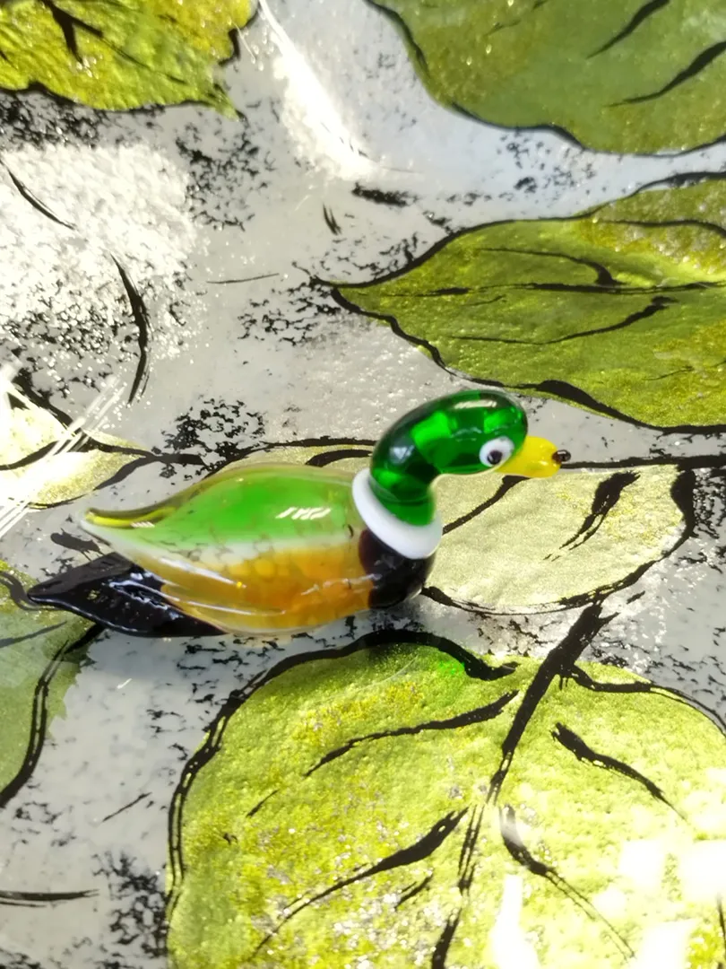 Canard vert en verre – Image 4