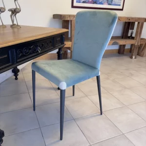 chaise confortable bleue beige