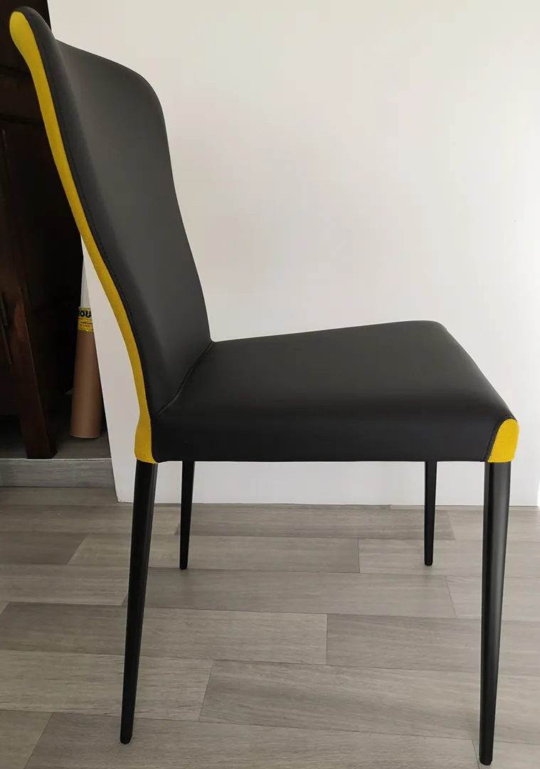 Chaise Francine bi matière noire/jaune – Image 2