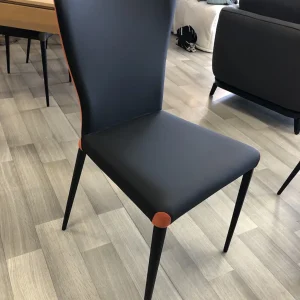 Chaise Francine bi matière noire/orange