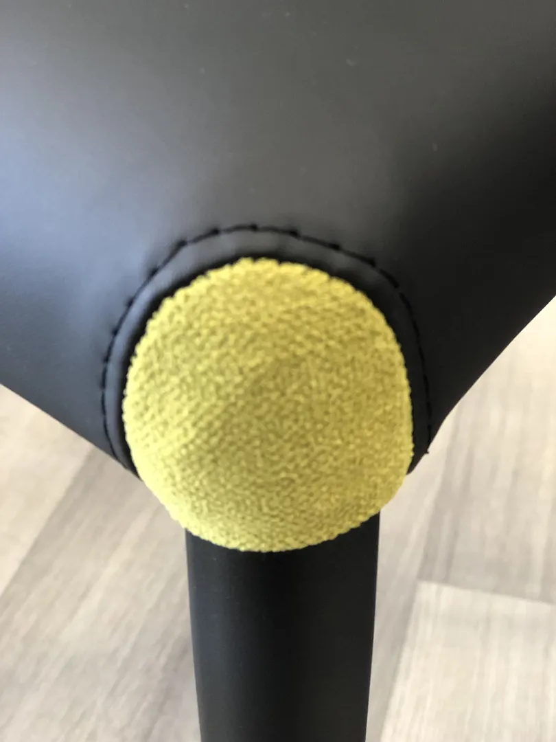 Chaise Francine bi matière noire/verte – Image 6