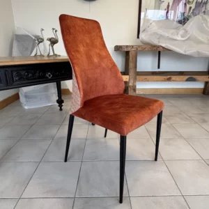 Chaise confortable rouille