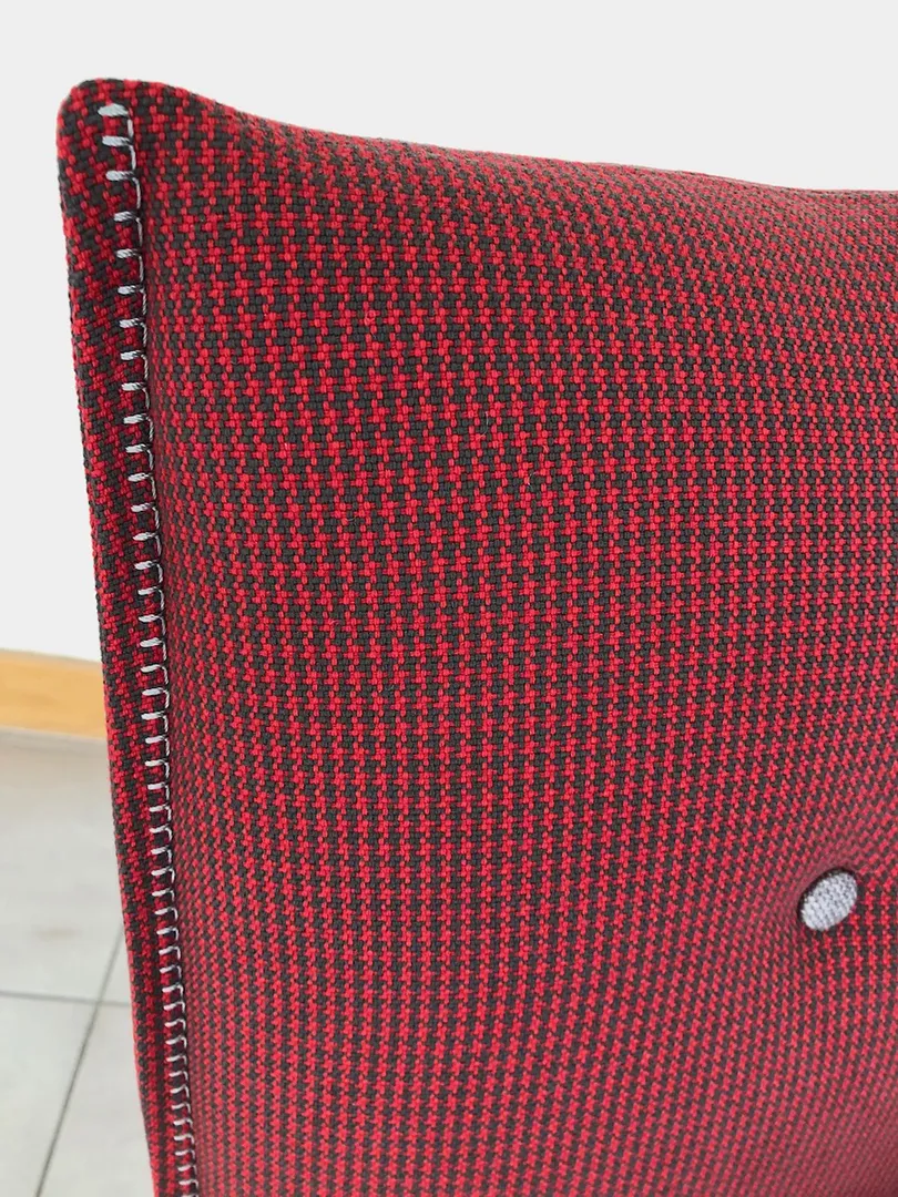 Chaise Soda tissu pied de poule gris & rouge – Image 5