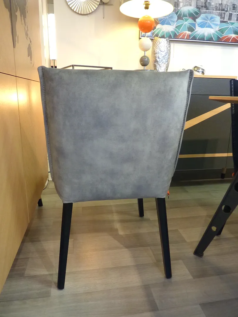 Chaise Soda grise – Image 4