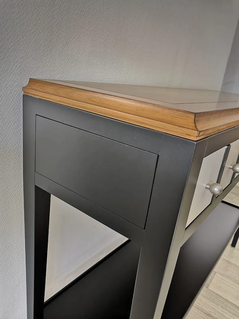 Console Parisienne Noire, grise et délavée – Image 3