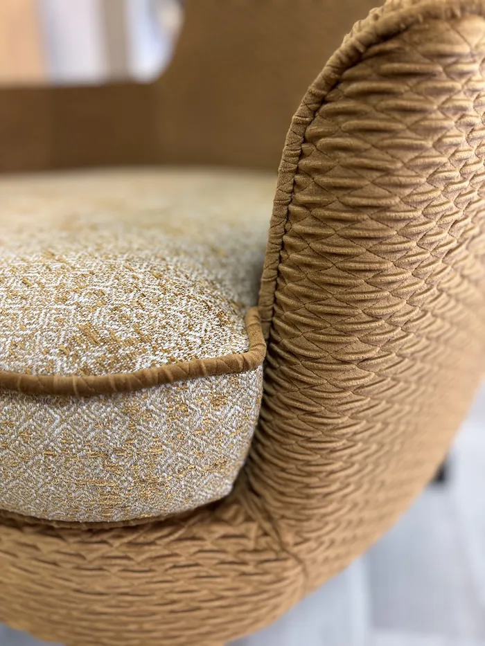 Fauteuil Flora tissu cognac – Image 7