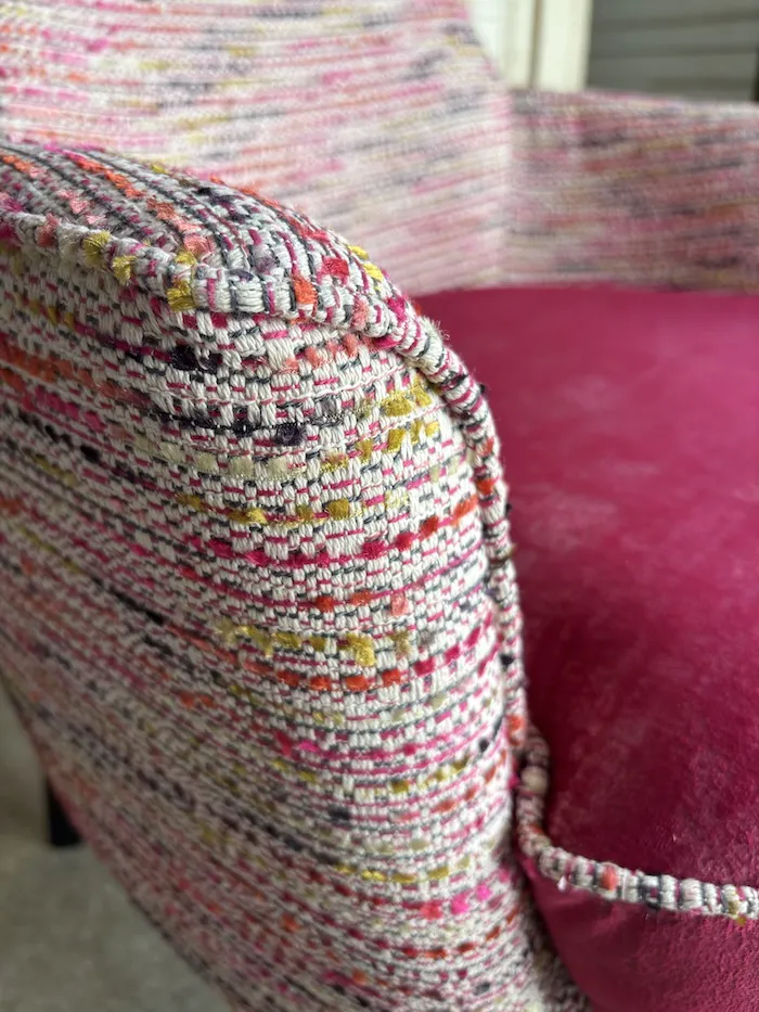 Fauteuil Flora tissu rose – Image 2