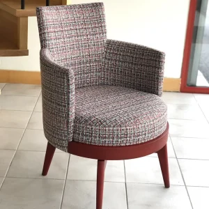 Fauteuil rotatif Mathys rouge