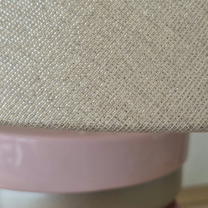lampe rose et dorée