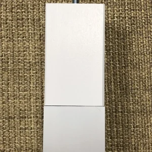 Pieds de lit carrés blancs et alu H15 cm