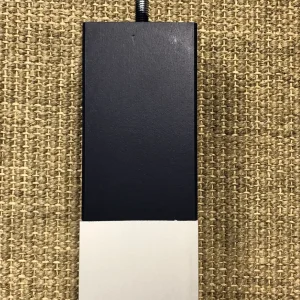 Pieds de lit carrés alu bleu marine H15 cm