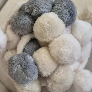 Plaid Ivoire Gris Pompons