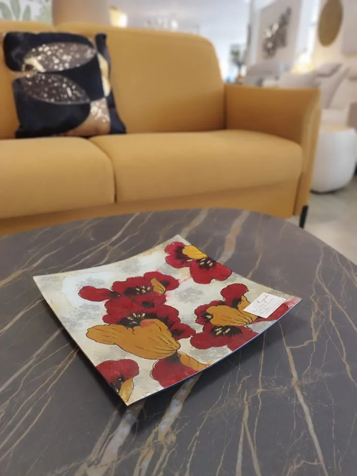 Plat carré Iris rouge – Image 4