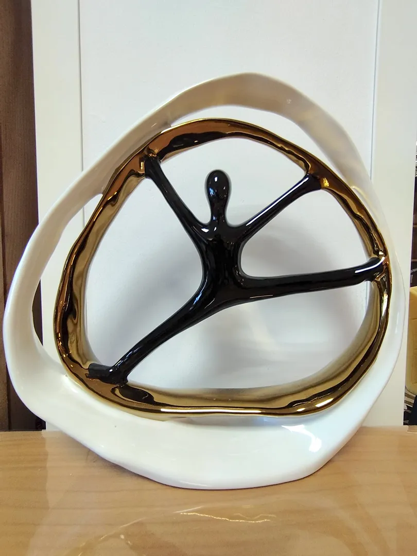 Sculpture Grand écart – Image 7