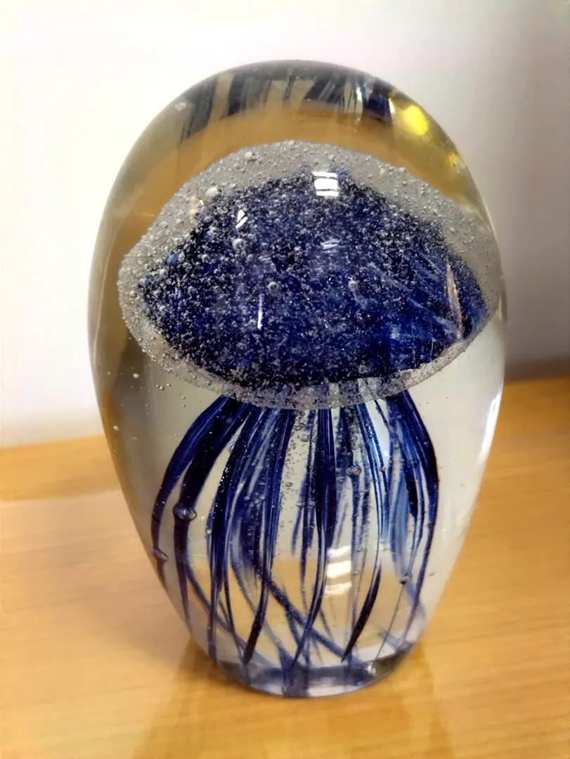 Sulfure / Presse papier Méduse bleue – Image 3