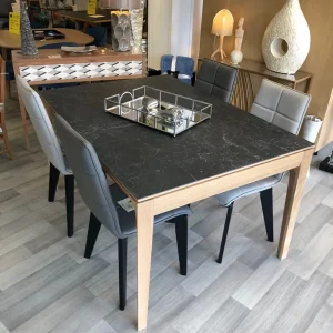 Table Buzz dessus céramique