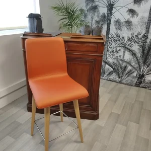 Tabouret de bar rotatif Yam brique