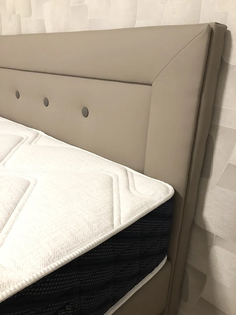 Tête de lit Madras taupe Boutons foncés – Image 4