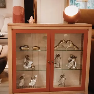 Vitrine en chêne avec Terracotta